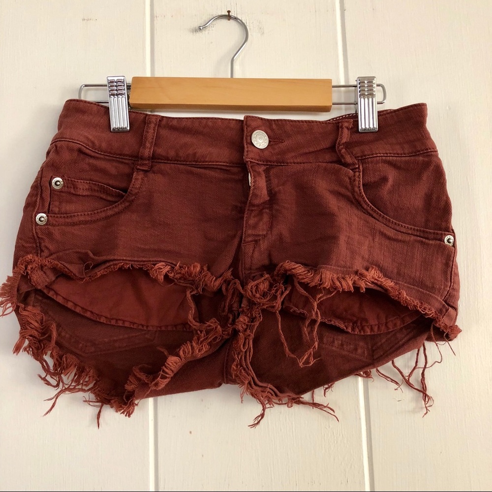 Brandy Melville Burnt Red Distressed Shorts